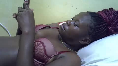 Snapshot of queen_darling3 chatting on 09/24/25, 07:28 Gentrix online show from 09/24/25, 07:28