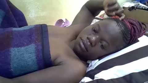 Snapshot of queen_darling3 chatting on 10/16/25, 07:09 Gentrix online show from 10/16/25, 07:09