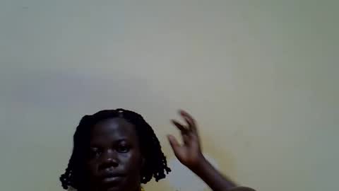 Snapshot of queen_darling3 chatting on 11/05/25, 05:35 Gentrix online show from 11/05/25, 05:35