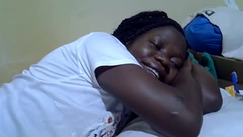 Snapshot of queen_darling3 chatting on 11/10/25, 10:31 Gentrix online show from 11/10/25, 10:31