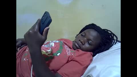 Snapshot of queen_darling3 chatting on 11/23/25, 08:41 Gentrix online show from 11/23/25, 08:41