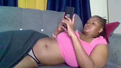 queen_doli online show from 04/24/26, 01:41