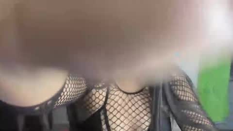queen_findom1 online show from 11/20/25, 11:48