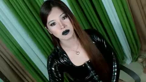 Kendal  online here from 6am-3pm philippine time online show from 09/08/25, 10:42