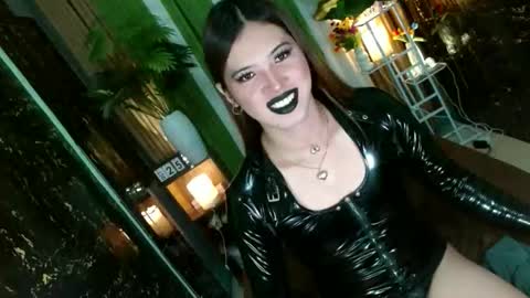 Kendal  online here from 6am-3pm philippine time online show from 10/24/25, 11:34