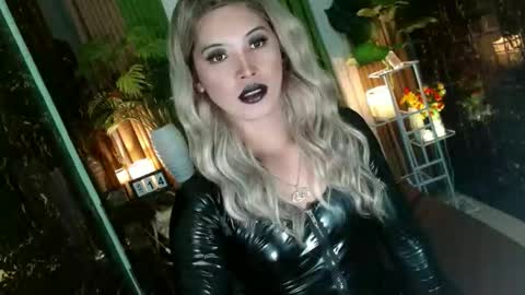 Kendal  online here from 6am-3pm philippine time online show from 01/14/26, 02:33