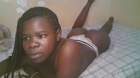 queen_latasha online show from 05/17/26, 04:10
