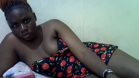 Snapshot of queen_leilla chatting on 06/22/26, 03:08 queen_leilla online show from 06/22/26, 03:08