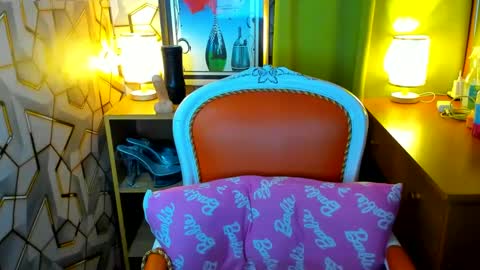 Snapshot of queen_lexie chatting on 03/08/25, 03:13 queen_lexie online show from 03/08/25, 03:13