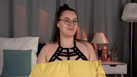 Monica online show from 07/23/26, 06:17