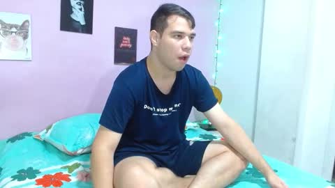 Snapshot of queen_night19 chatting on 01/13/26, 12:54 Queen night online show from 01/13/26, 12:54