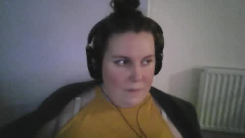 queen_o_swords online show from 02/27/26, 05:57