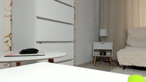 Snapshot of queen_of_deepthroat chatting on 01/21/25, 12:18 queen_of_deepthroat online show from 01/21/25, 12:18