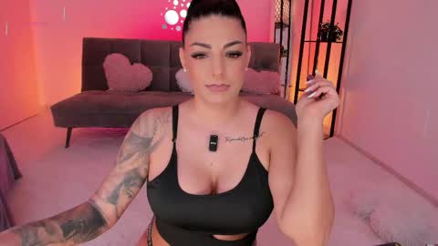 queen_of_deepthroat online show from 05/25/26, 03:45