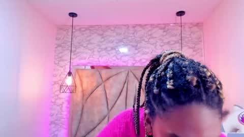 Snapshot of queen_perla_ chatting on 01/09/25, 06:26 online show from 01/09/25, 06:26