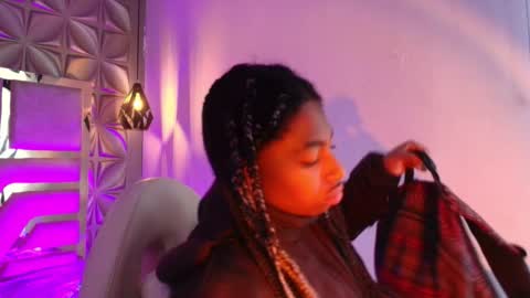   online show from 02/03/26, 11:15