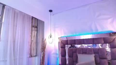 Snapshot of queen_perla_ chatting on 07/09/26, 12:20 online show from 07/09/26, 12:20