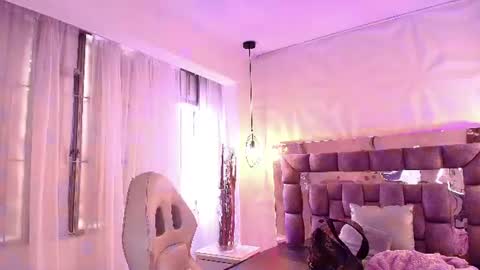 Snapshot of queen_perla_ chatting on 07/13/26, 12:41 online show from 07/13/26, 12:41