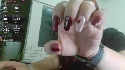 queen_xv online show from 04/08/26, 02:11