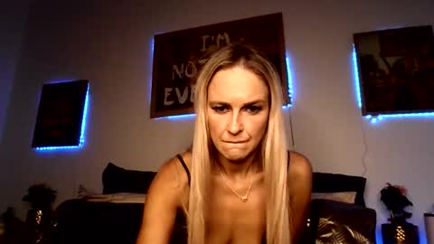 queenb6969694u online show from 03/10/26, 04:12