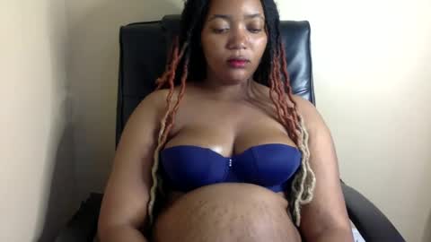 Queenbebony2 online show from 12/11/24, 08:26