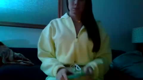 queenbee6269 online show from 12/12/24, 03:21