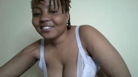 queen online show from 11/02/25, 12:18