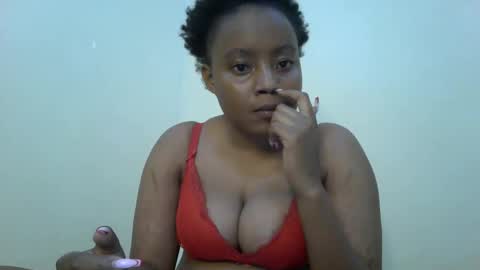 queen online show from 01/08/26, 02:36