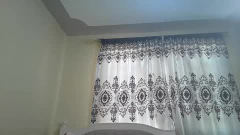 queen online show from 01/17/26, 12:54