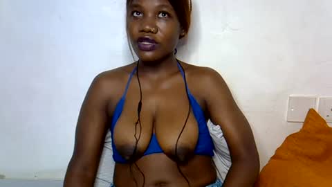 Snapshot of queenbest chatting on 07/08/26, 02:54 Cindy Melahnin online show from 07/08/26, 02:54