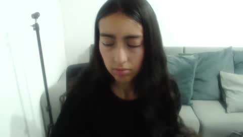 queenbyte_18 online show from 11/05/25, 06:19