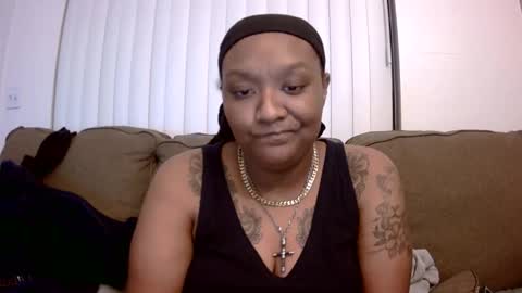 Queen Chief online show from 03/11/26, 07:58