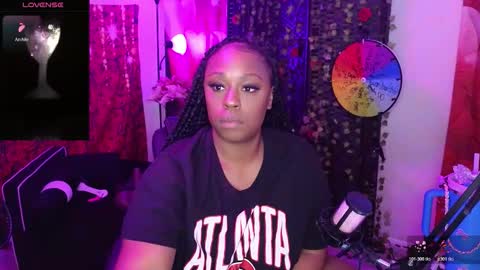 Queen Cherise Roze online show from 11/09/25, 02:48