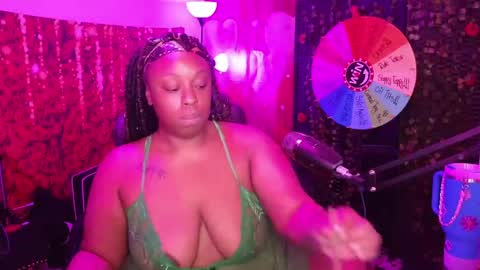 Queen Cherise Roze online show from 05/28/26, 05:10
