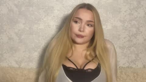 queenkat33 online show from 06/08/26, 09:59