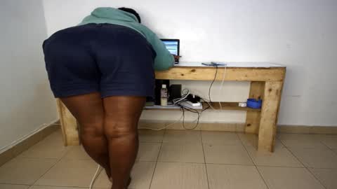 Nina online show from 03/02/26, 05:41