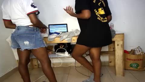 Nina online show from 03/04/26, 07:53