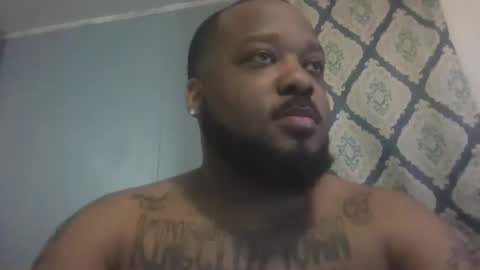 Snapshot of queenking55 chatting on 02/24/25, 02:40 Queen N King Fun Night online show from 02/24/25, 02:40