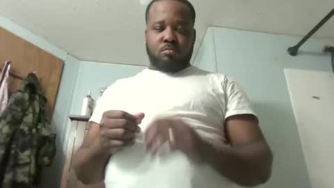 Snapshot of queenking55 chatting on 02/17/26, 05:26 Queen N King Fun Night online show from 02/17/26, 05:26