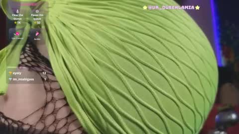 Snapshot of queenlamia chatting on 02/16/25, 07:37 Taurus online show from 02/16/25, 07:37