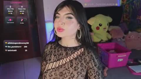 Snapshot of queenlamia chatting on 03/07/25, 10:45 Taurus online show from 03/07/25, 10:45