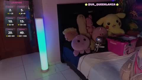 Snapshot of queenlamia chatting on 03/10/25, 09:43 Taurus online show from 03/10/25, 09:43