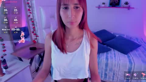 Snapshot of queenlatina10 chatting on 01/19/26, 11:58 Andrea online show from 01/19/26, 11:58