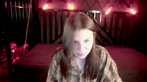 Snapshot of queenlilithh chatting on 03/31/26, 01:11 queenlilithh online show from 03/31/26, 01:11