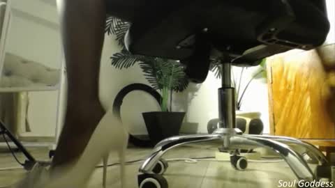 Snapshot of queenmaheliya chatting on 03/04/26, 09:21 queenmaheliya online show from 03/04/26, 09:21