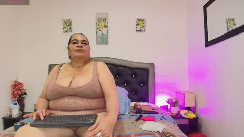VickyBoobss online show from 05/31/26, 12:45