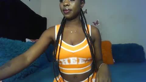 queenmavela_ online show from 02/06/26, 07:50