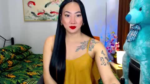 QUEEN online show from 01/26/25, 01:09