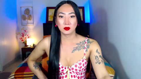 QUEEN online show from 02/04/25, 05:10