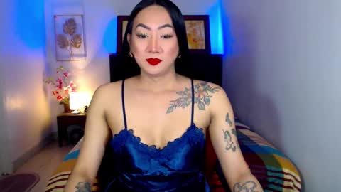 QUEEN online show from 02/13/25, 07:35